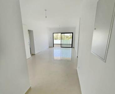 Fresh Stylish & Move In Ready!