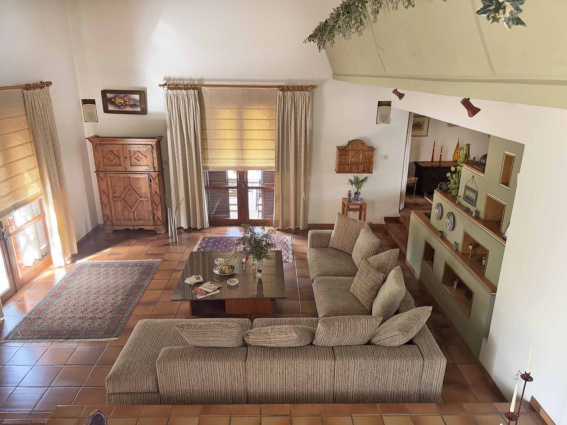 4 Bedrooms House in Danais