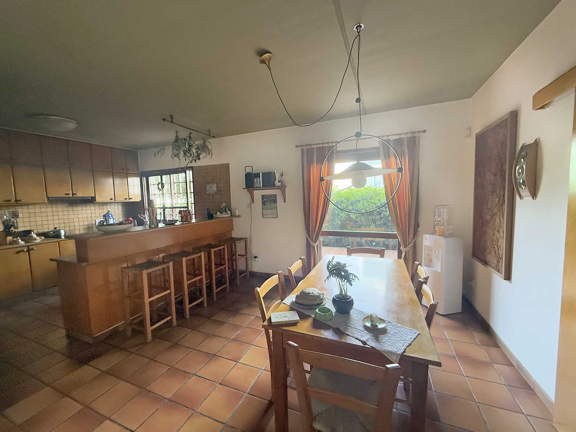 4 Bedrooms House in Danais