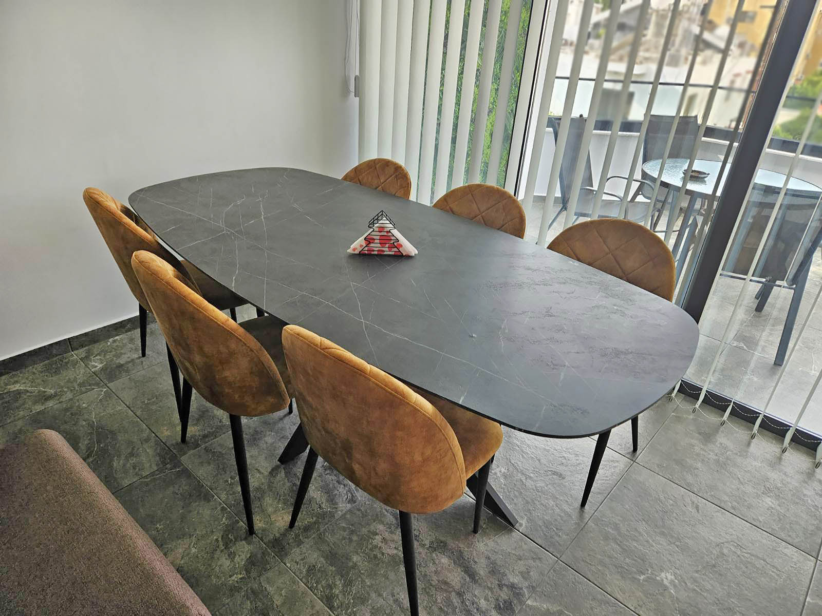 3 Bedrooms Penthouse in Mesa Yeitonia