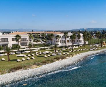 Seafront Luxury Villa