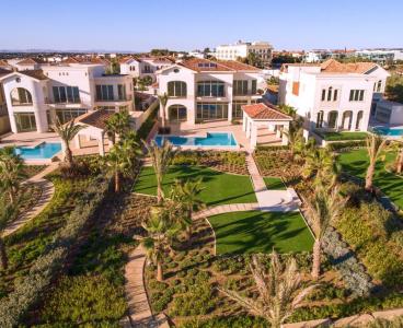 Beachfront Dream Home in Pervolia, Larnaca