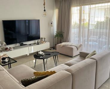 Spacious Renovated Flat