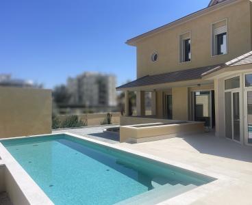 Renovated 1960s Luxury Residence in Agios Andreas, Nicosia Down Town, Nicosia