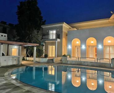 Exclusive Poolside Living