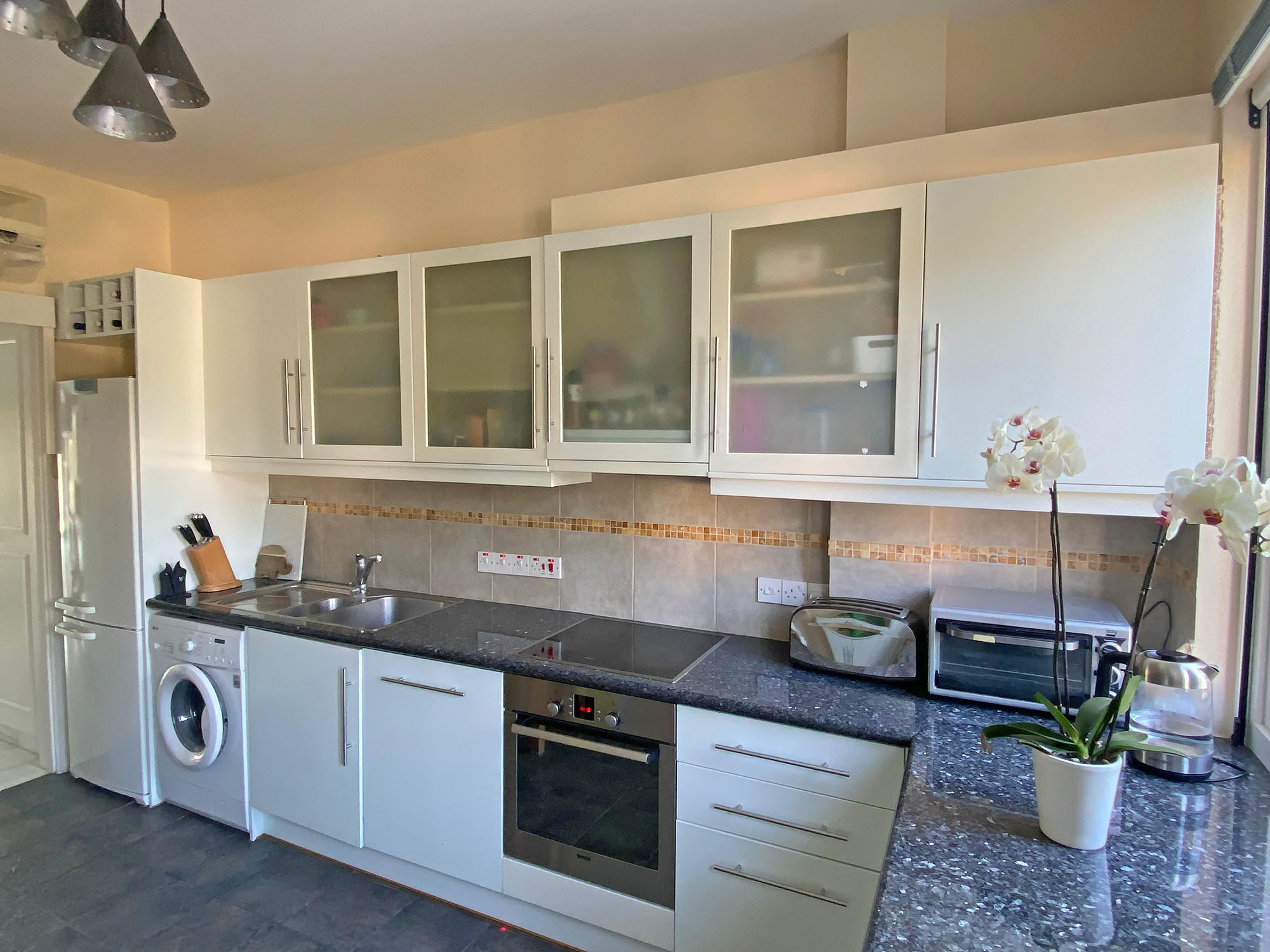 Apartment in Pyrgos - Image 5