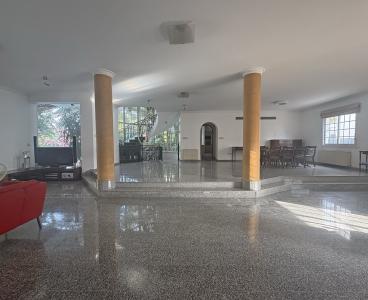 Exclusive Grand Estate