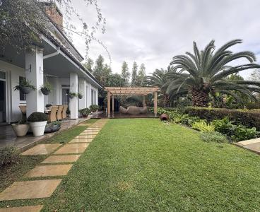 Home with Stunning Garden