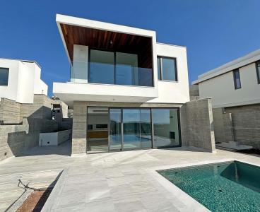 Panoramic Hillside Luxury in Ayios Tychonas, Limassol