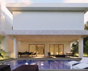 Family Living in Prime Area