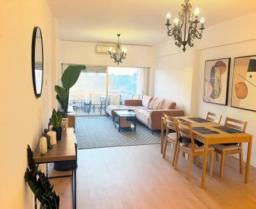 Spacious Central Apartment