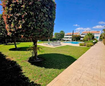 Gorgeous Seafront Residence