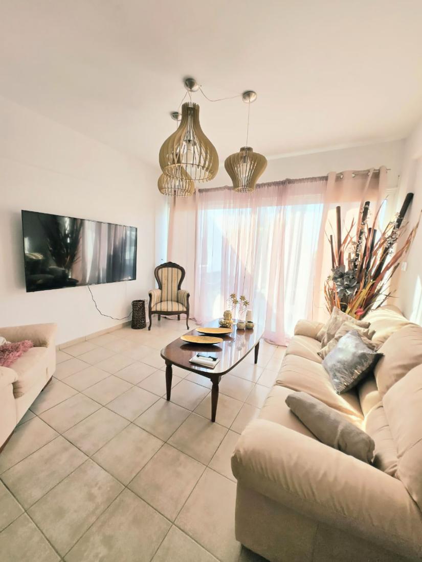 Gorgeous Seafront Residence