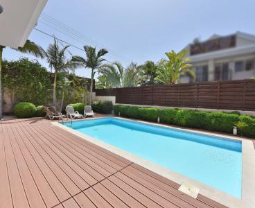 Exclusive Poolside Family Villa