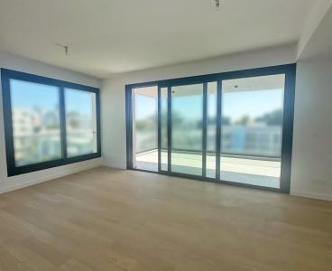 Modern flat in City Centre