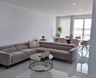 Fully Renovated Flat