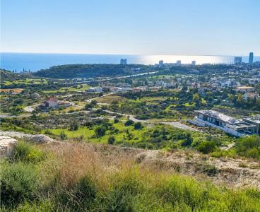 Unique Land with Views