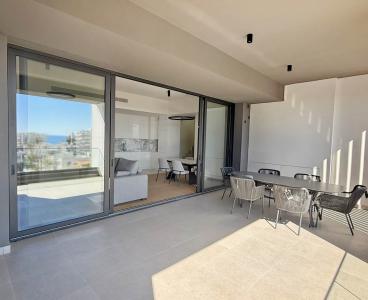 Stunning Penthouse by the Sea