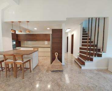 Sea View Luxury Family Home