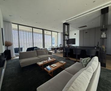 Iconic Sky-High Luxury with Private Pool in Nicosia Down Town, Nicosia