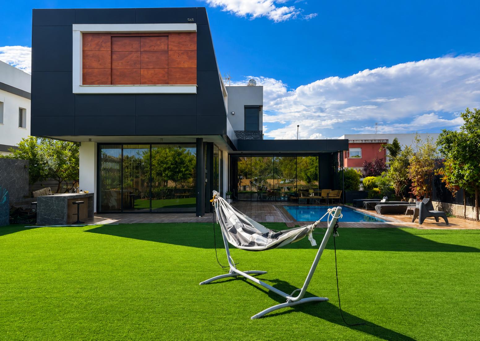 Designed to Impress, Built to Live