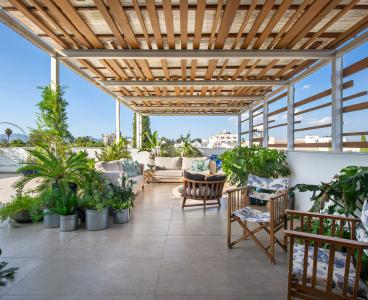 Stylish Penthouse with Roof Garden in Eleonon, Strovolos, Nicosia