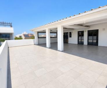 Renovated Penthouse with Exceptional Terrace in Lakatamia, Nicosia