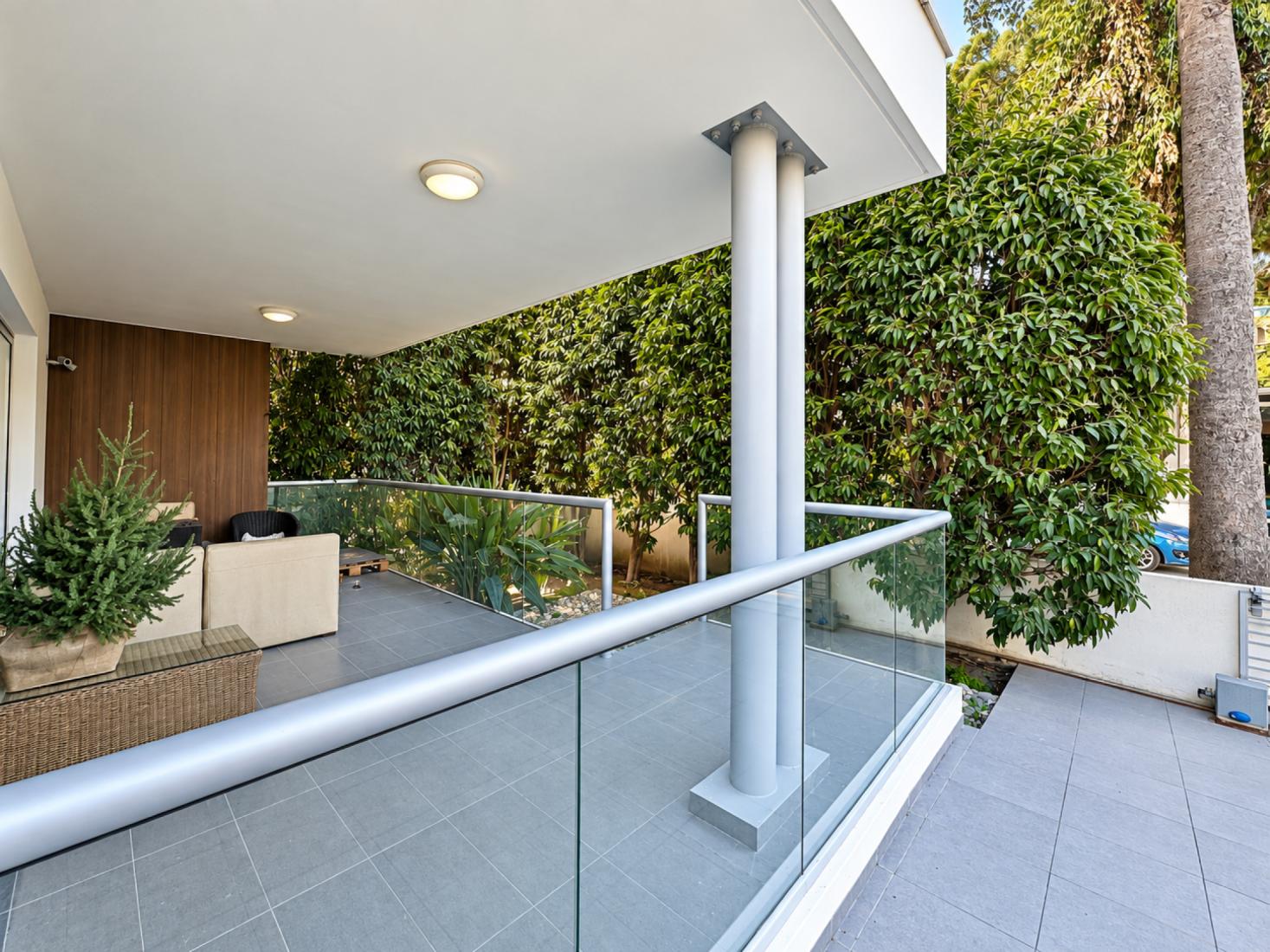 Huge Ground Floor Apartment