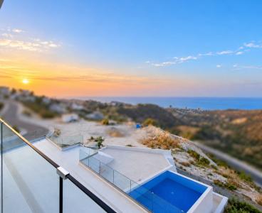 Breathtakingly Beautiful Villa in Ayios Tychonas, Limassol