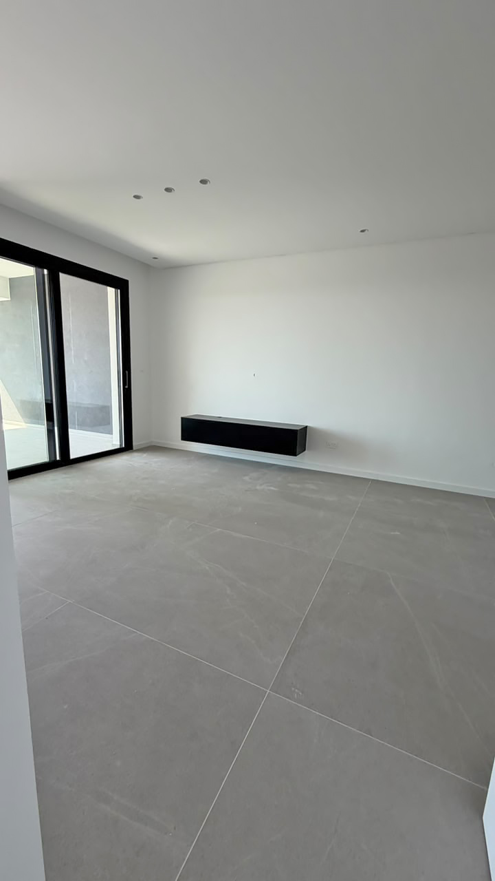 Penthouse in Saint Paraskevi - Image 5