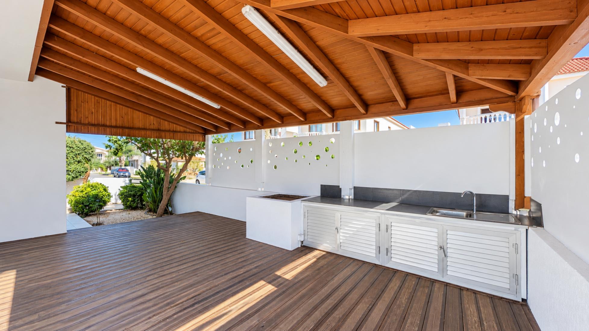 Spacious Family Home on a Corner Plot